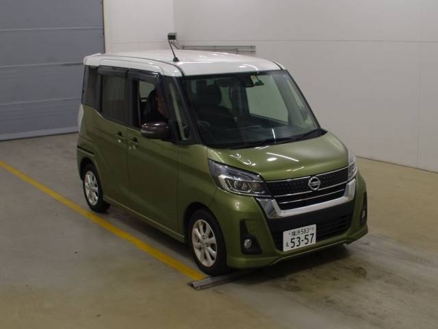 3043 NISSAN DAYZ ROOX B21A 2018 г. (NAA Tokyo)